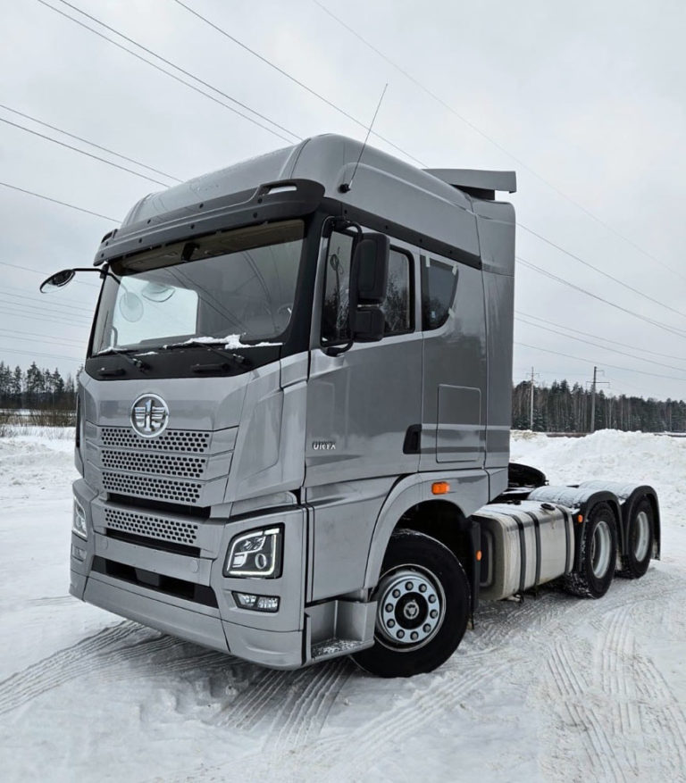 Седельный тягач FAW JH6 ORYX 6x4